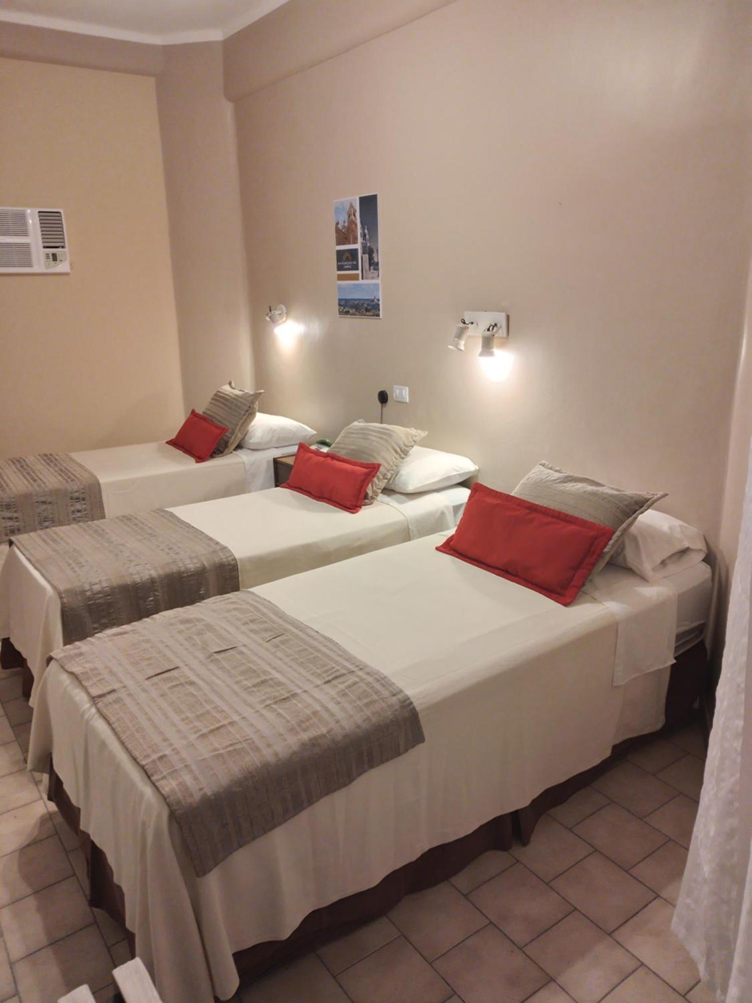 קורדובה Camino Real Hotel מראה חיצוני תמונה