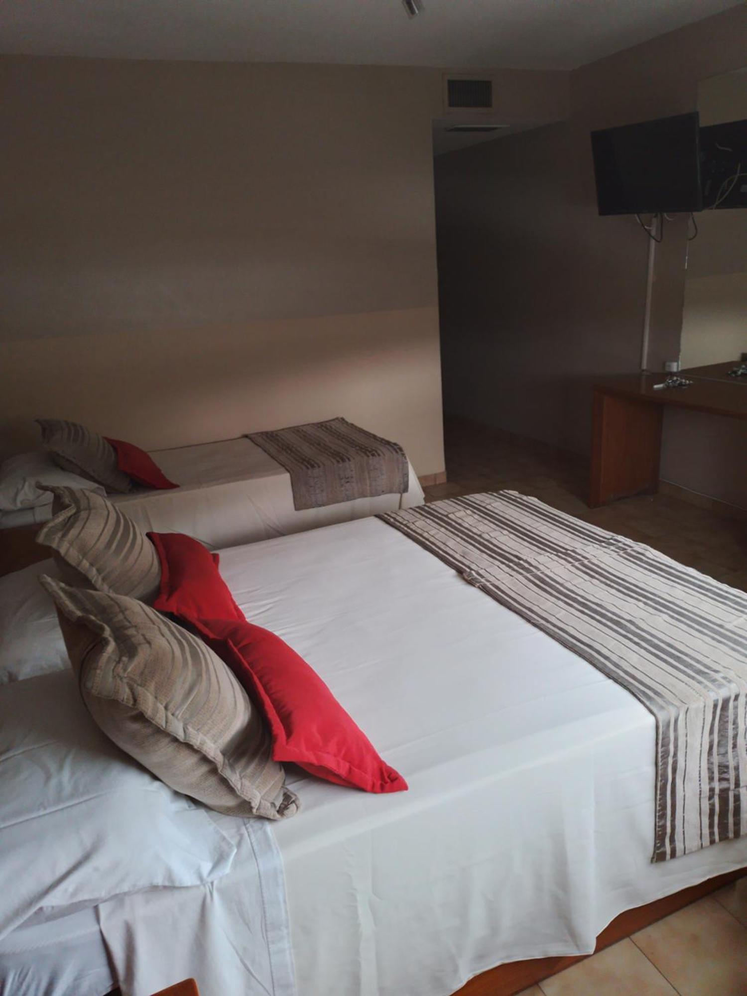 קורדובה Camino Real Hotel מראה חיצוני תמונה