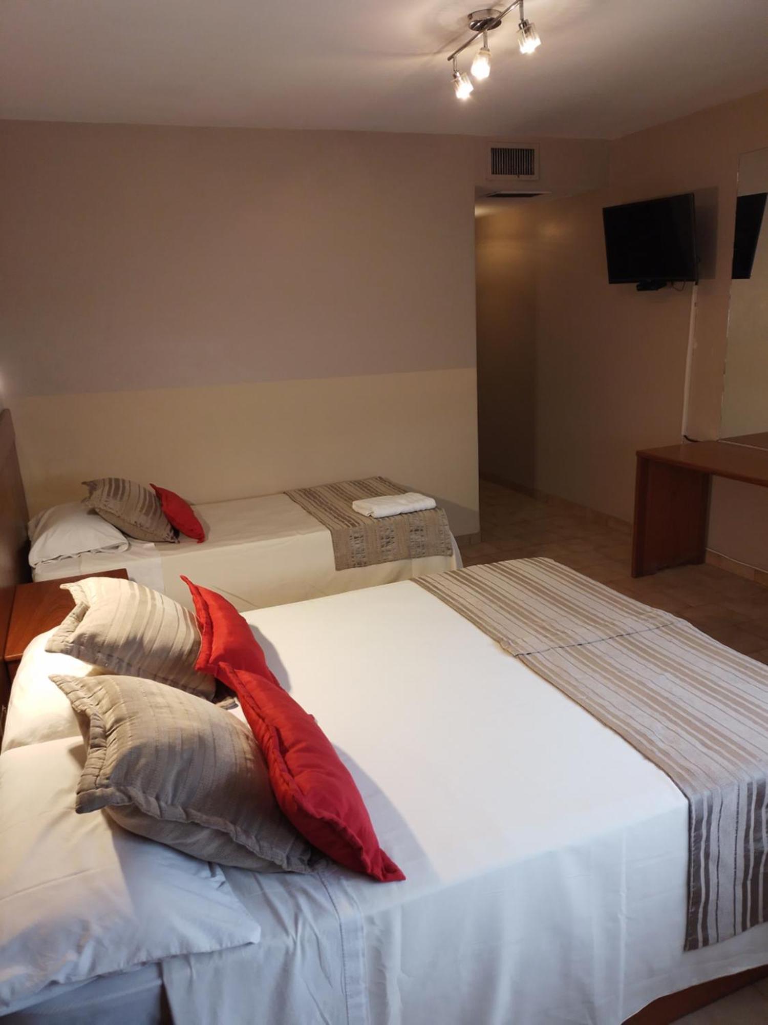 קורדובה Camino Real Hotel מראה חיצוני תמונה