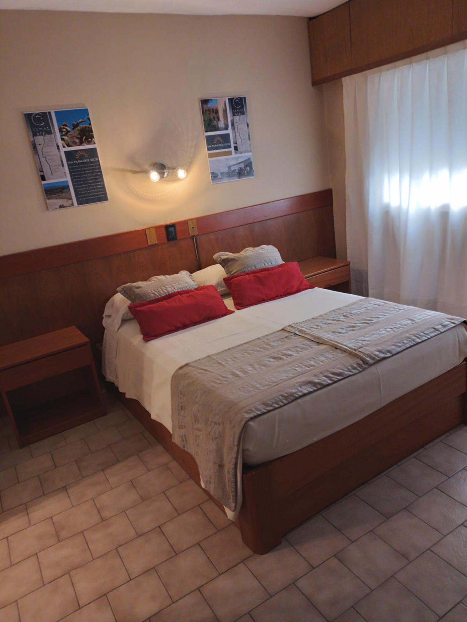 קורדובה Camino Real Hotel מראה חיצוני תמונה